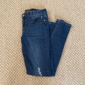 Justice kids size 14 jeans. Simply low super skinny.
